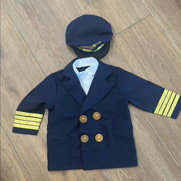 Melissa & Doug kids Navy Blue Pilot Costume with Hat. - Picture 1 of 6
